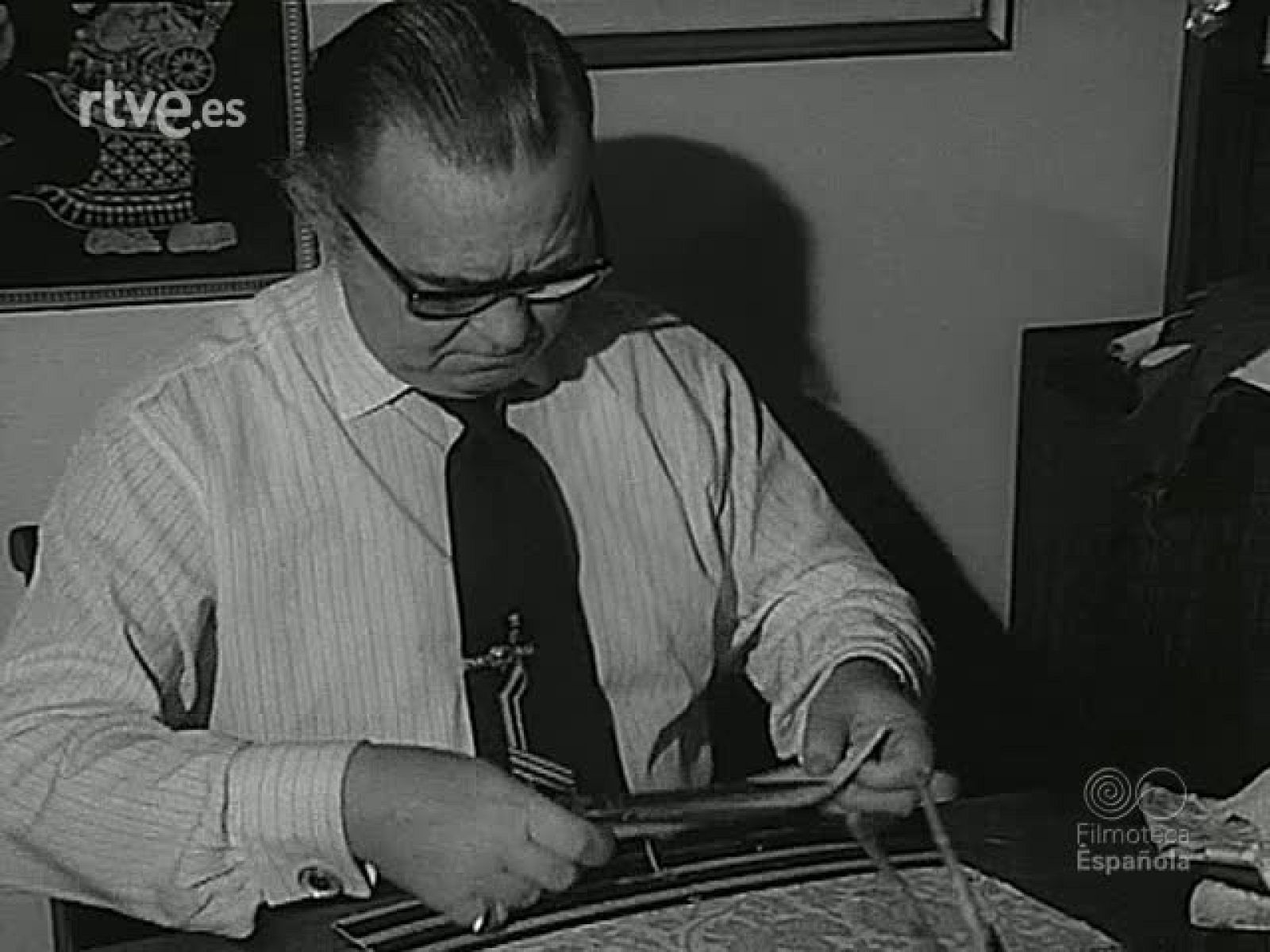 NOT N 1613 B - NO-DO | Ver