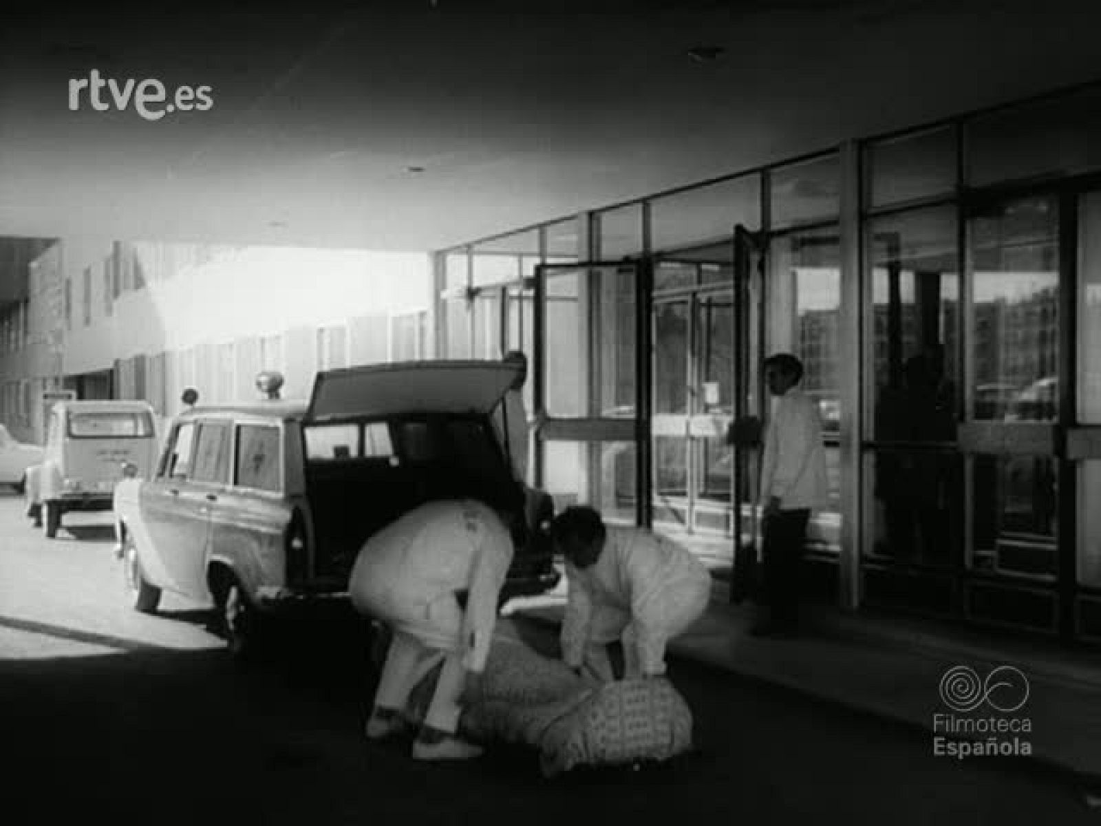 NOT N 1472 B - NO-DO | Ver