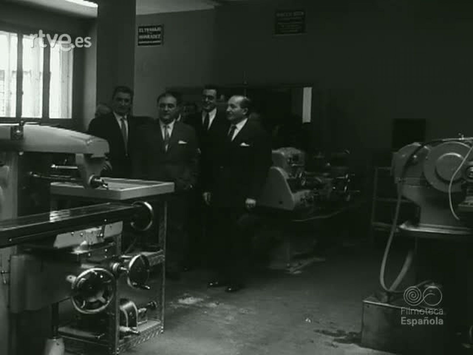 NOT N 912 A - NO-DO | Ver