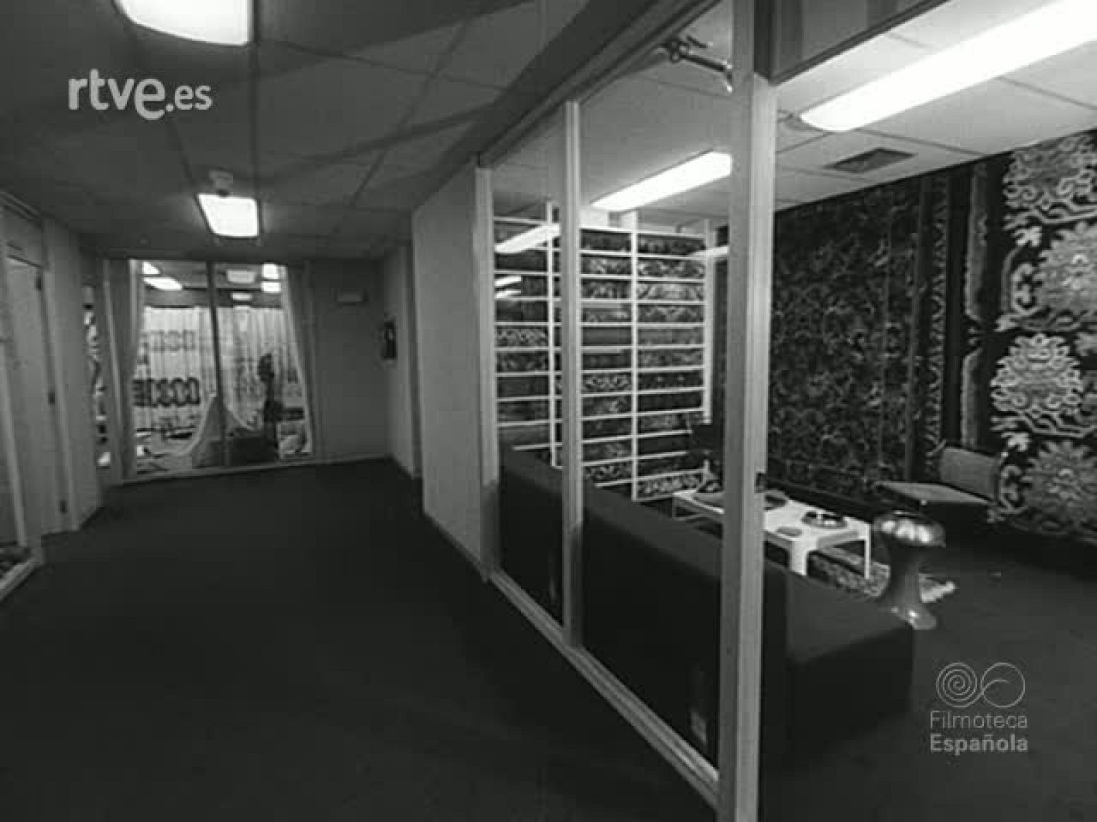 NOT N 1566 B - NO-DO | Ver