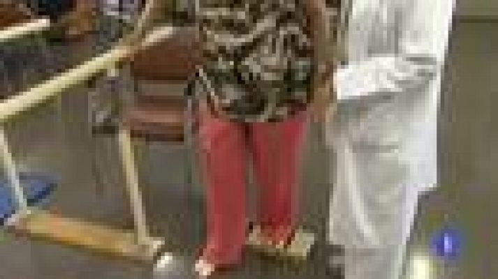 Telediario 1 - Las caidas, síntomas de enfermedad