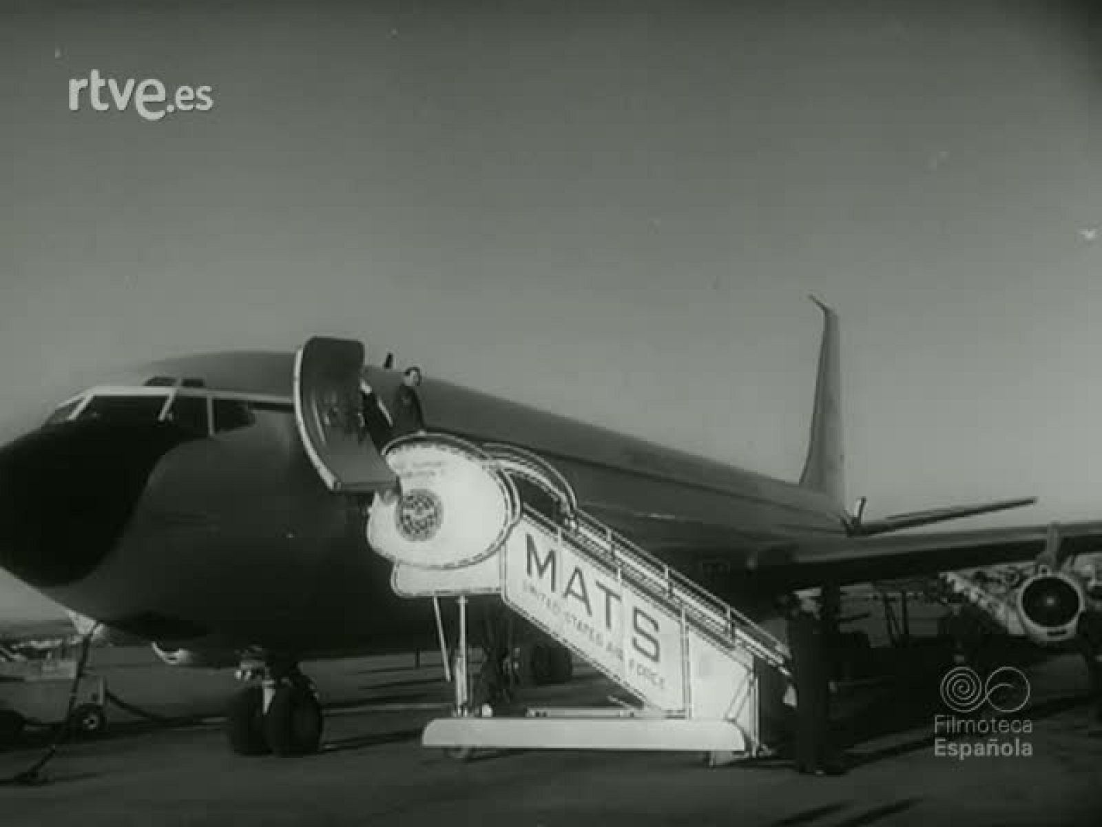 NOT N 990 B - NO-DO | Ver