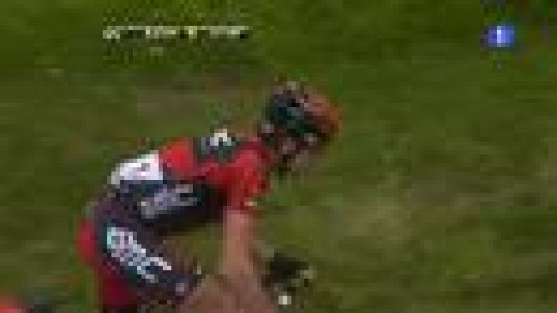 Alejandro Valverde (Movistar) se impuso hoy en la decimoséptima etapa del Tour 2012, con lo que sumó la segunda victoria española en esta edición, y el británico Bradley Wiggins (Sky) dejó casi sentenciada la carrera gracias a que su escudero Christo