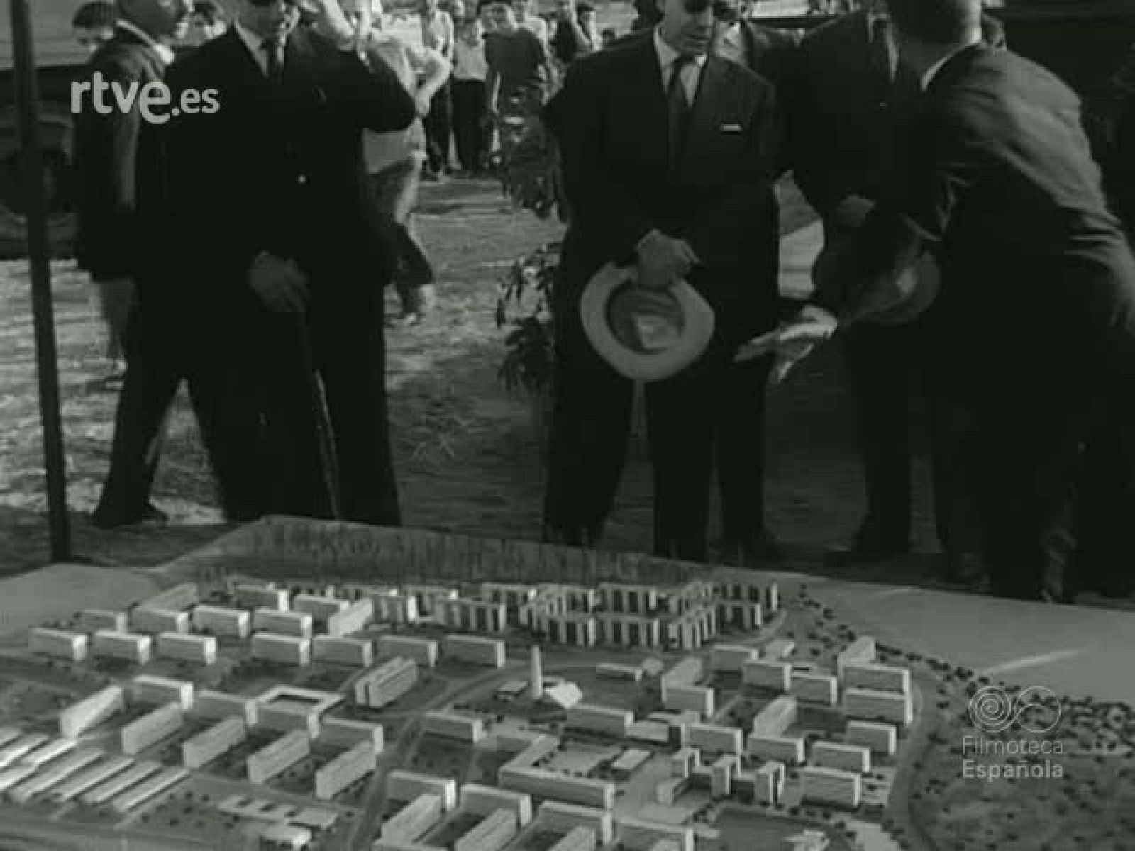 NOT N 1022 A - NO-DO | Ver