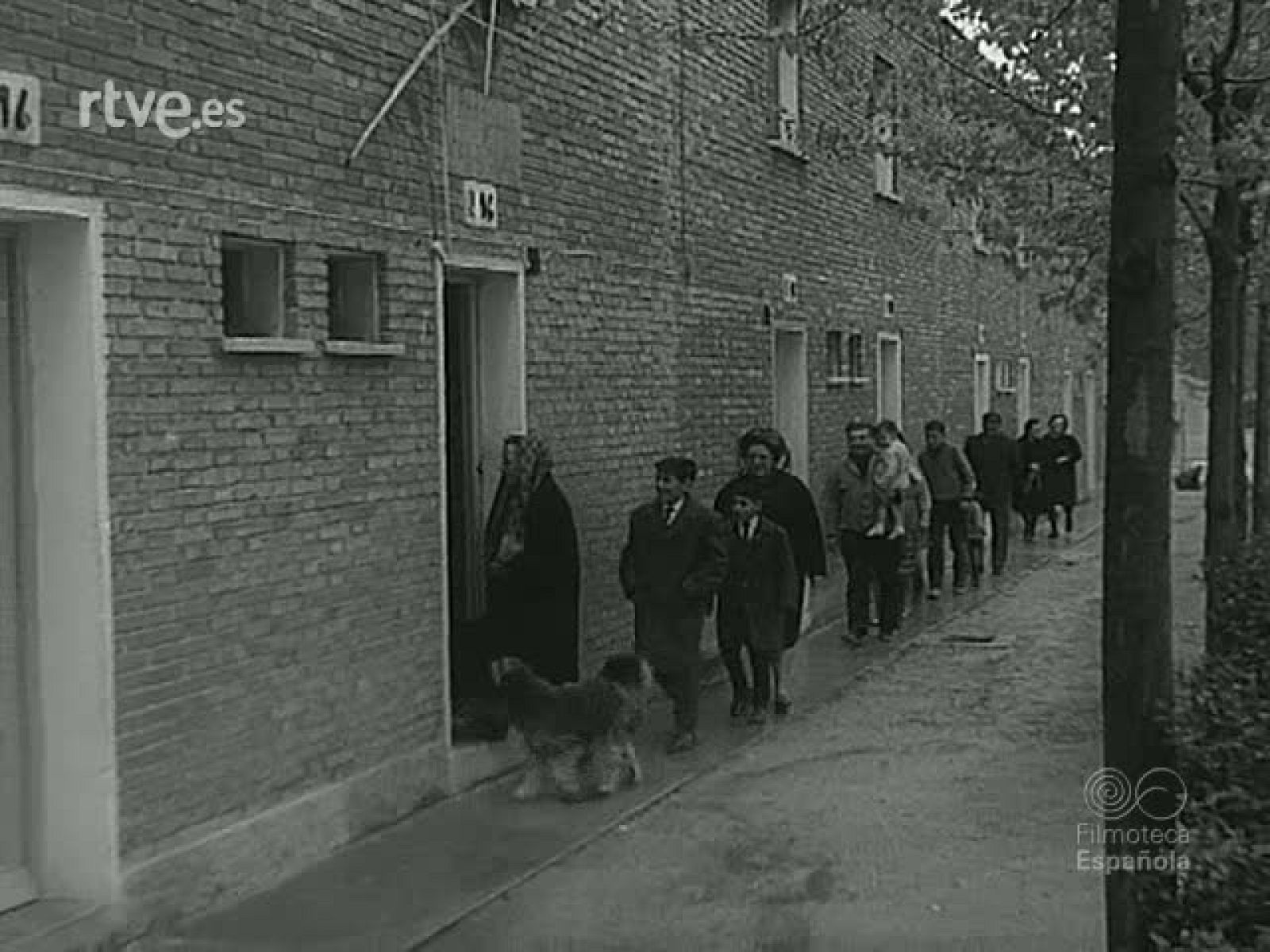 NOT N 1218 A - NO-DO | Ver