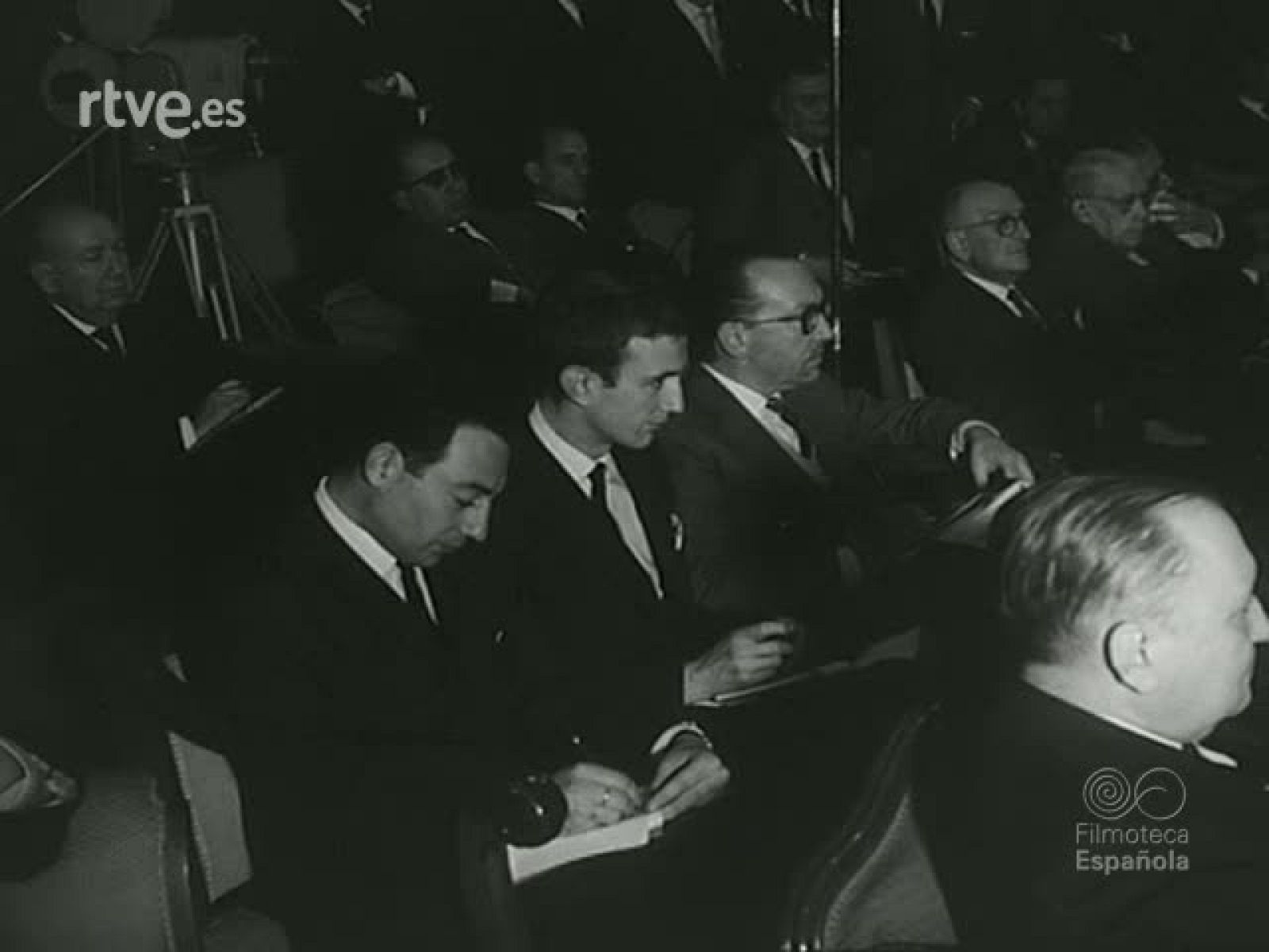 NOT N 1107 C - NO-DO | Ver