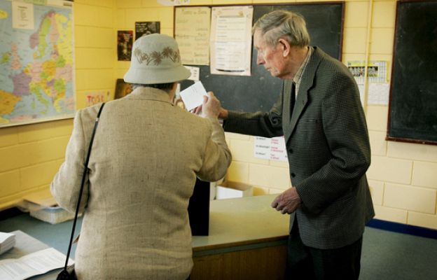  - Irlanda espera el resultado
