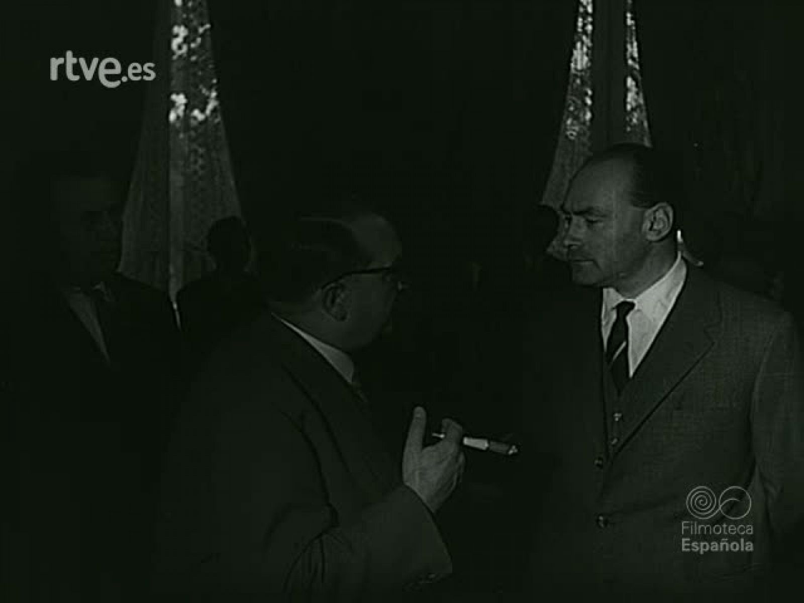 NOT N 882 A - NO-DO | Ver