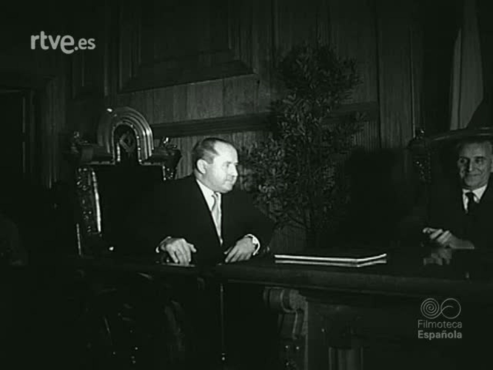 NOT N 884 B - NO-DO | Ver