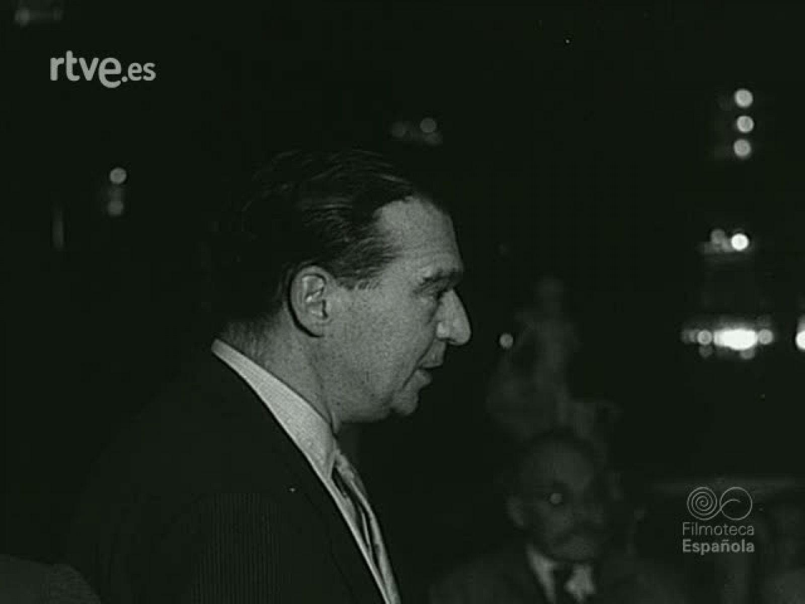 NOT N 885 B - NO-DO | Ver