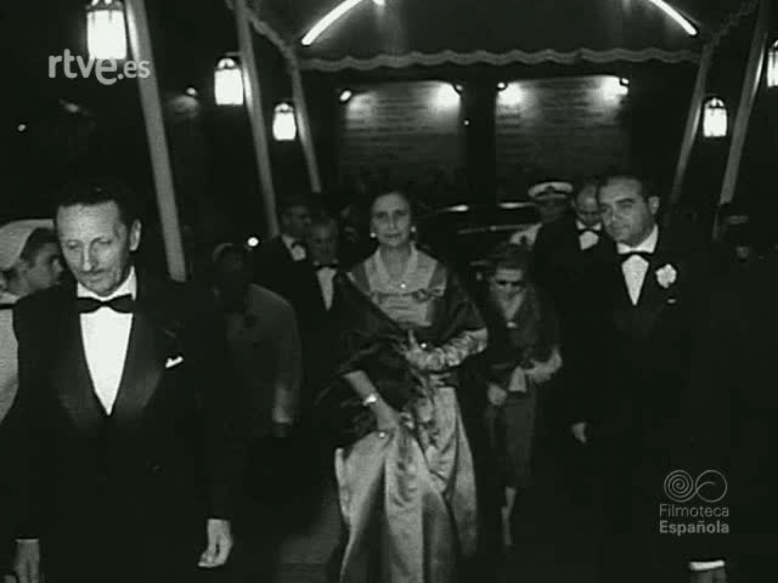 NOT N 813 B - NO-DO | Ver