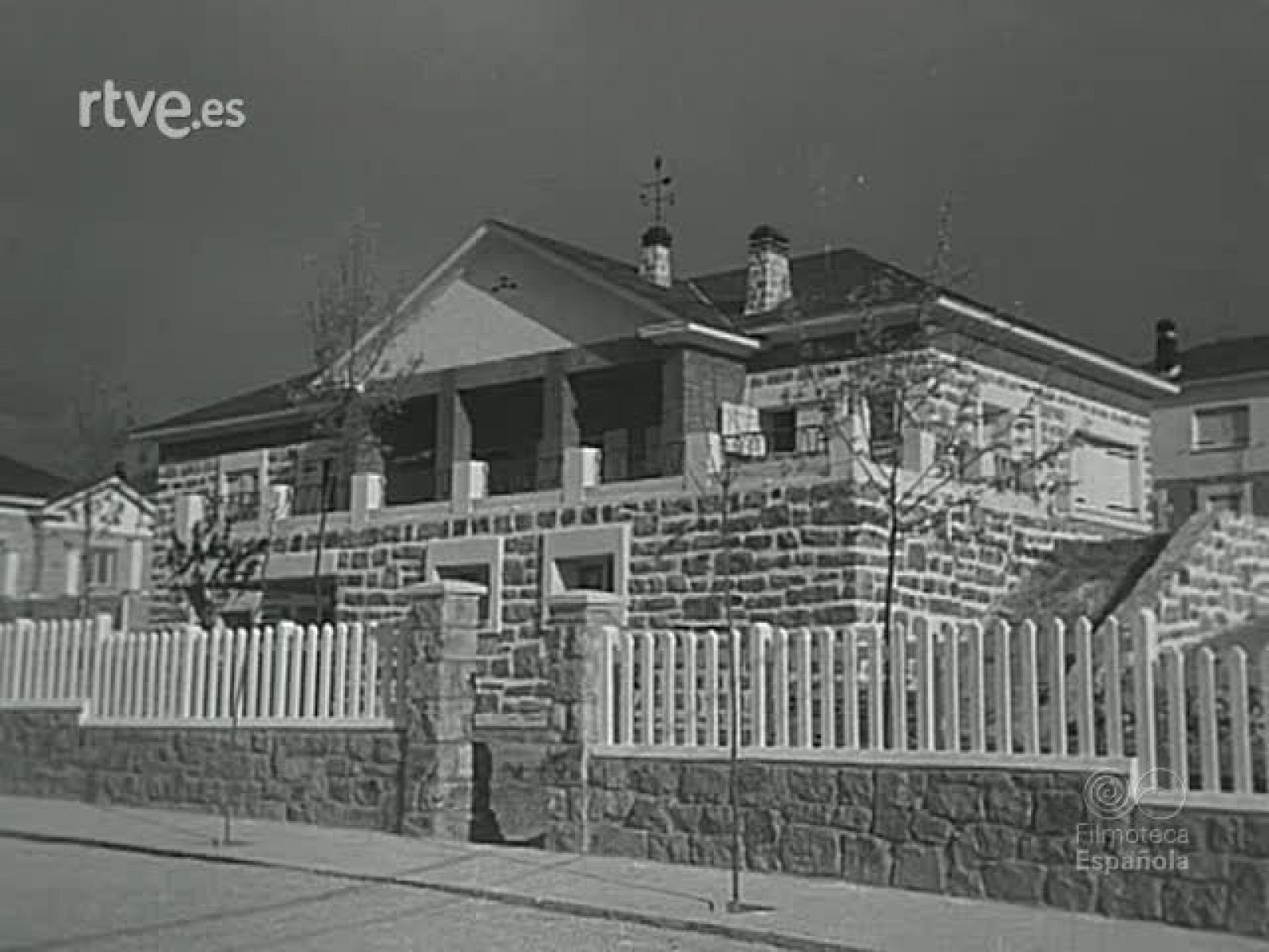 NOT N 706 B - NO-DO | Ver