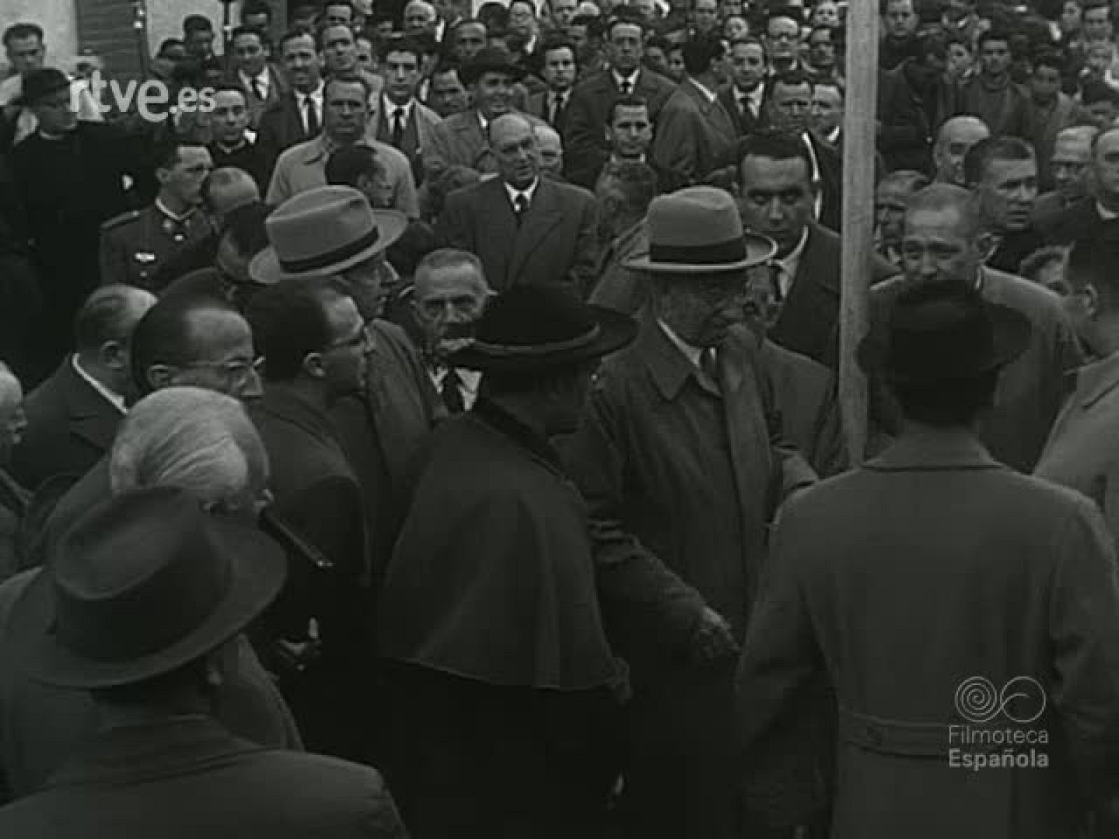 NOT N 743 B - NO-DO | Ver