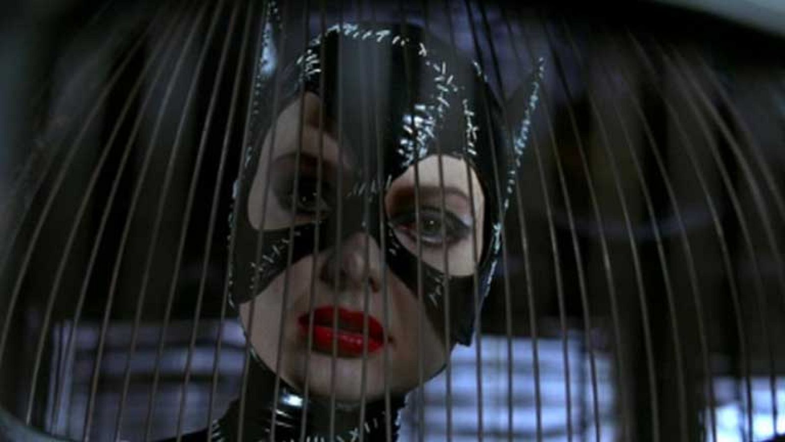 La tensión entre el hombre murciélago y la mujer gato sigue funcionando en Hollywood