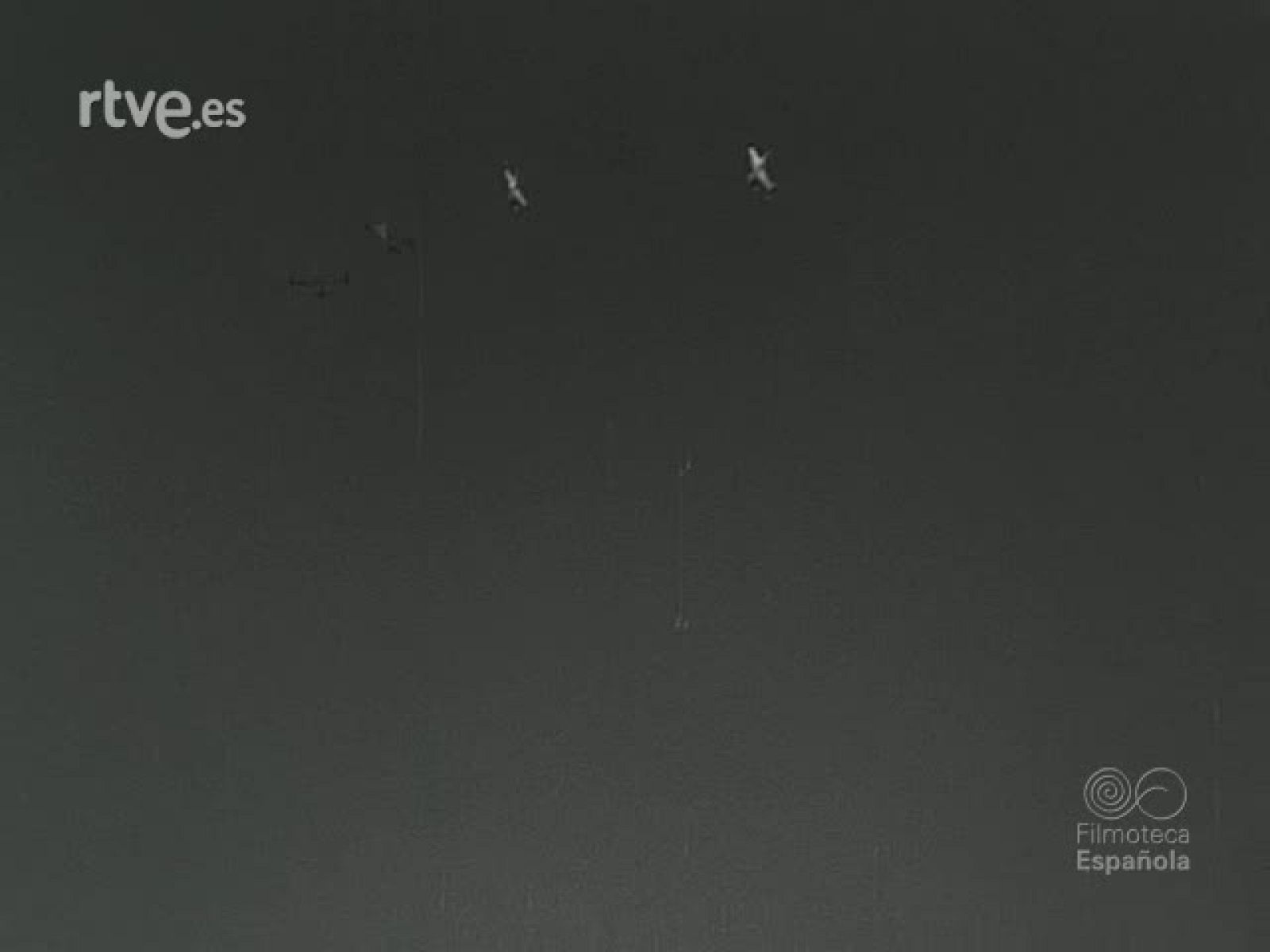 NOT N 690 A - NO-DO | Ver