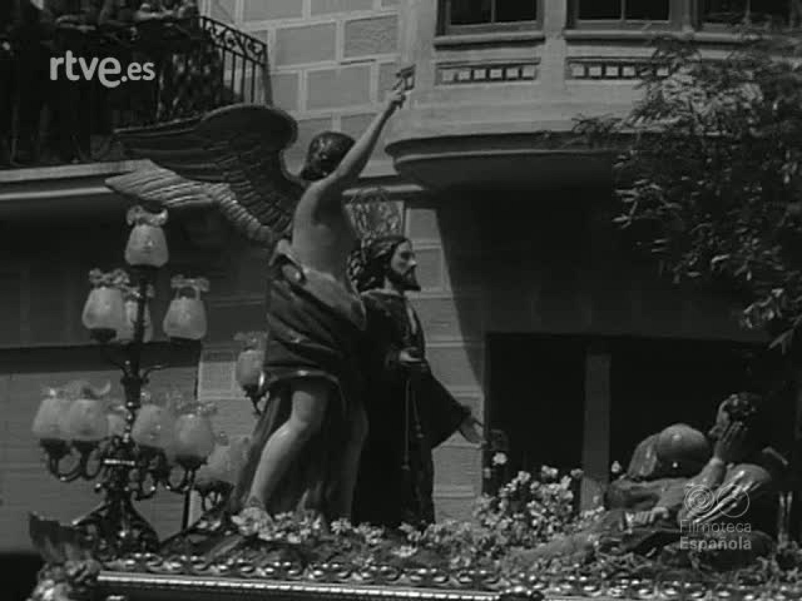 NOT N 692 B - NO-DO | Ver