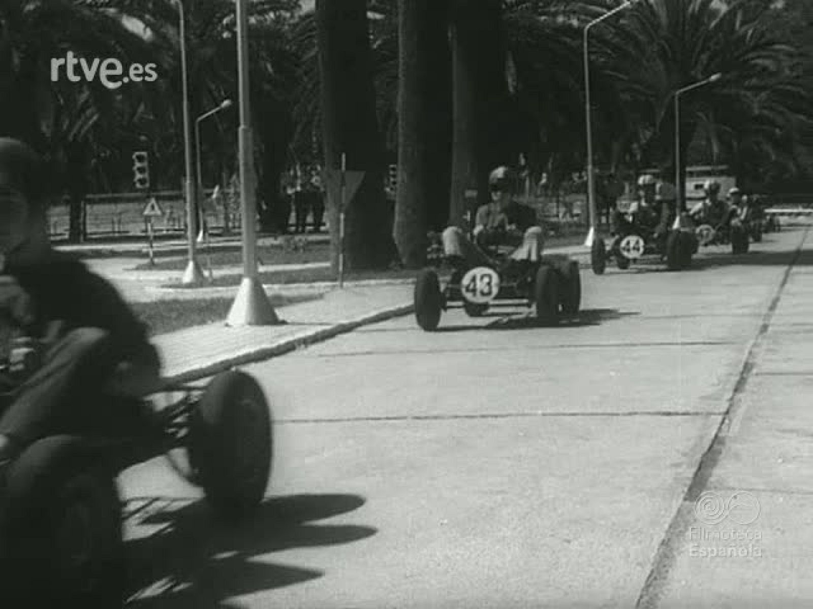 NOT N 1233 B - NO-DO | Ver