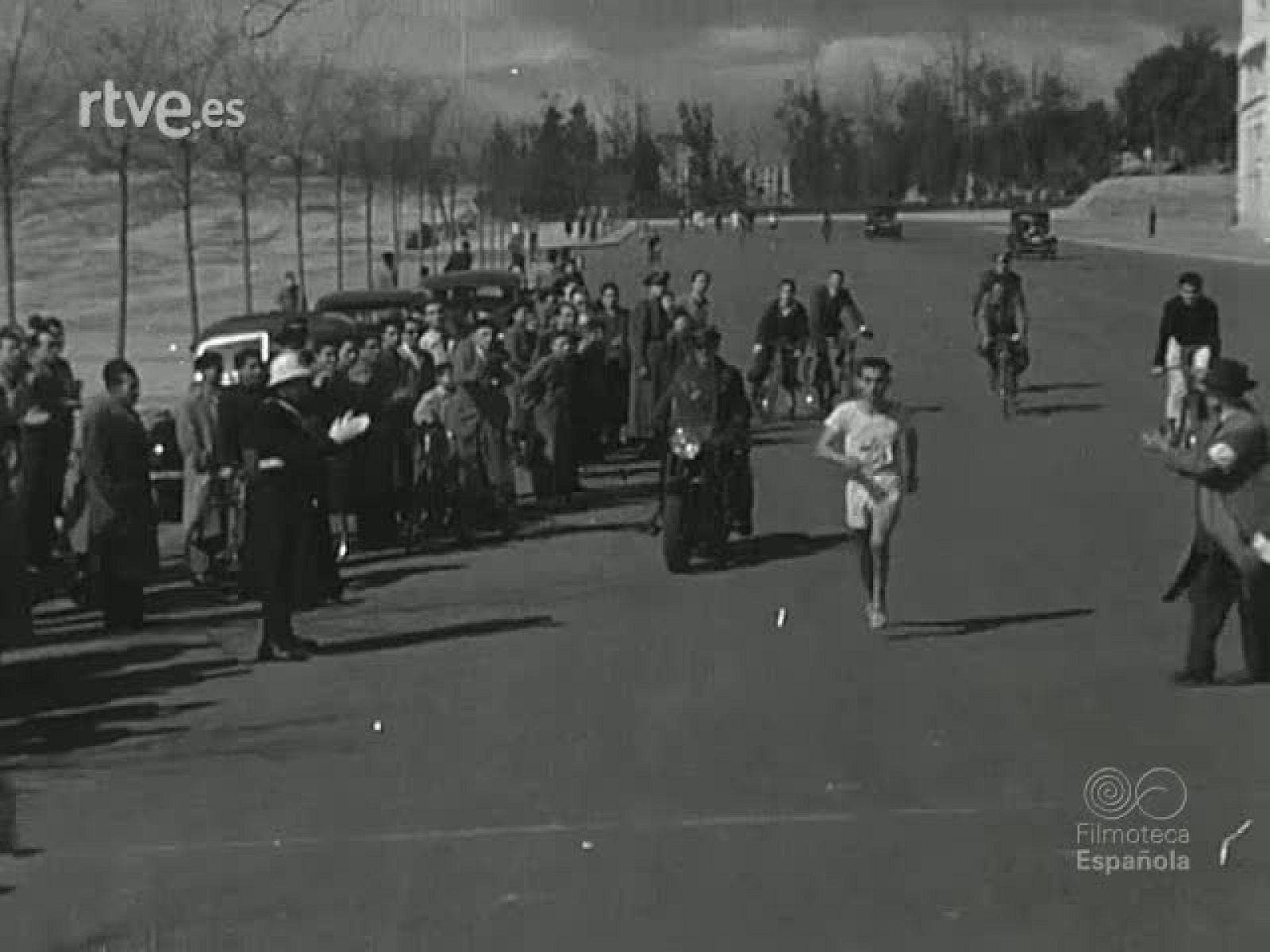 NOT N 377 B - NO-DO | Ver