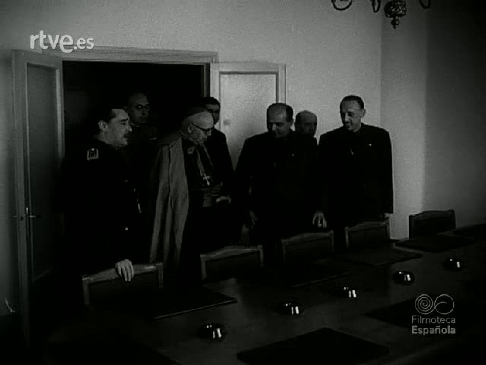 NOT N 592 A - NO-DO | Ver