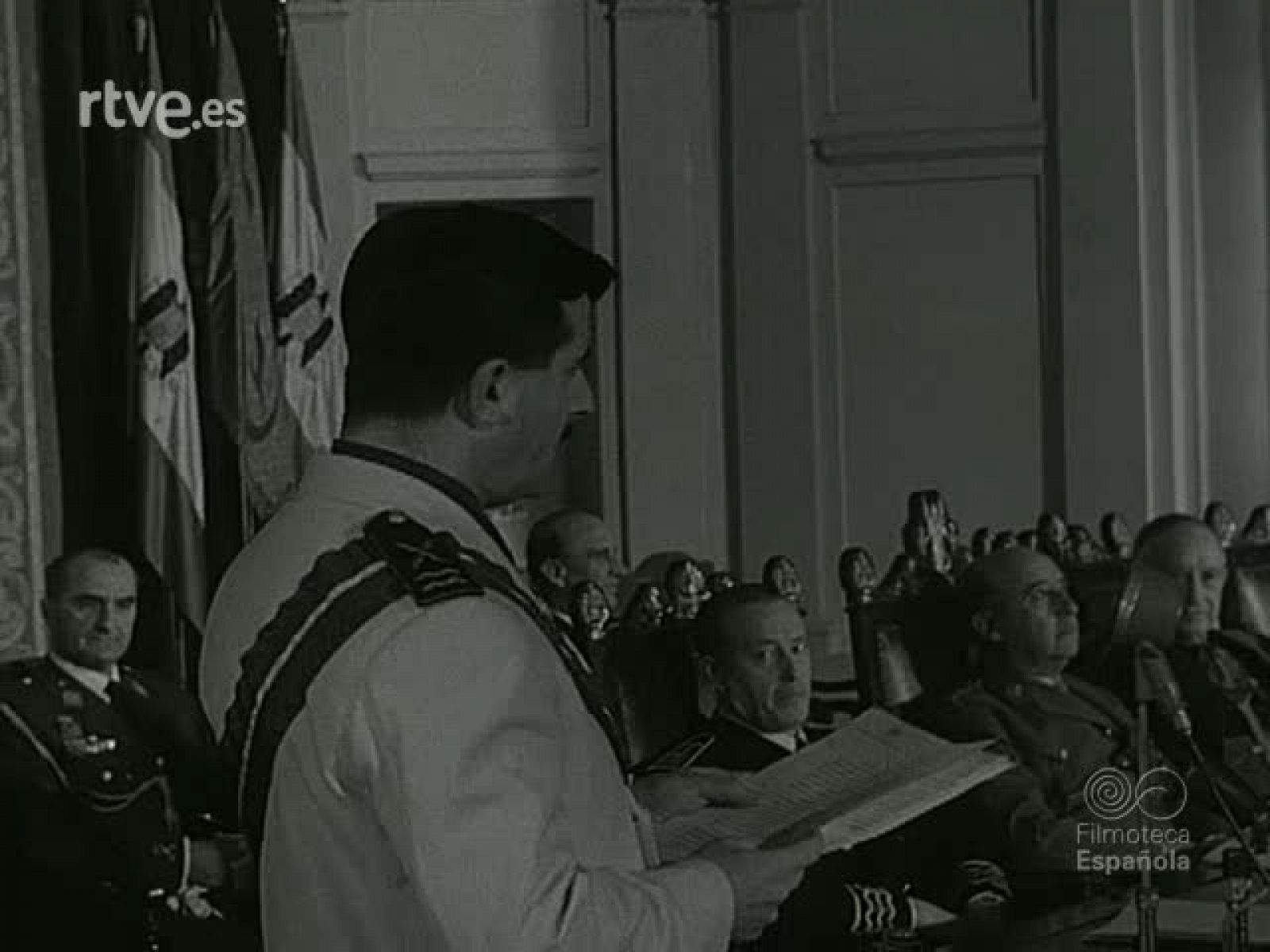 NOT N 792 B - NO-DO | Ver