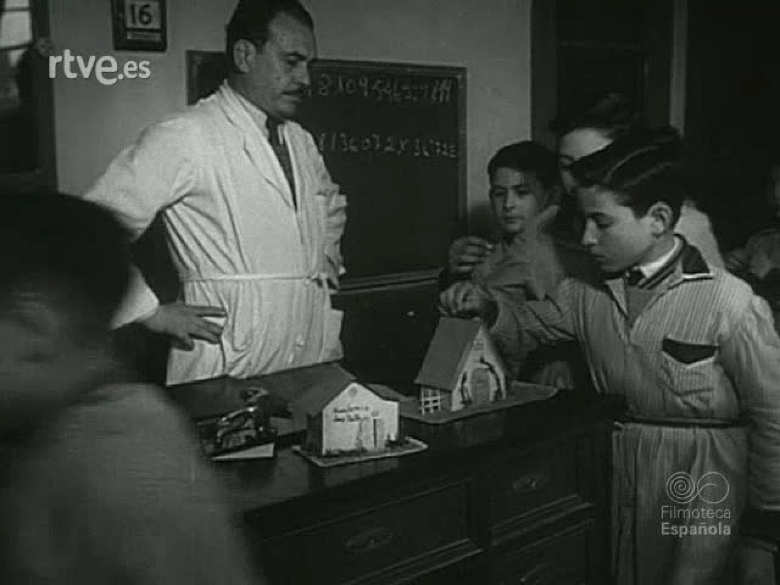 NOT N 678 B - NO-DO | Ver