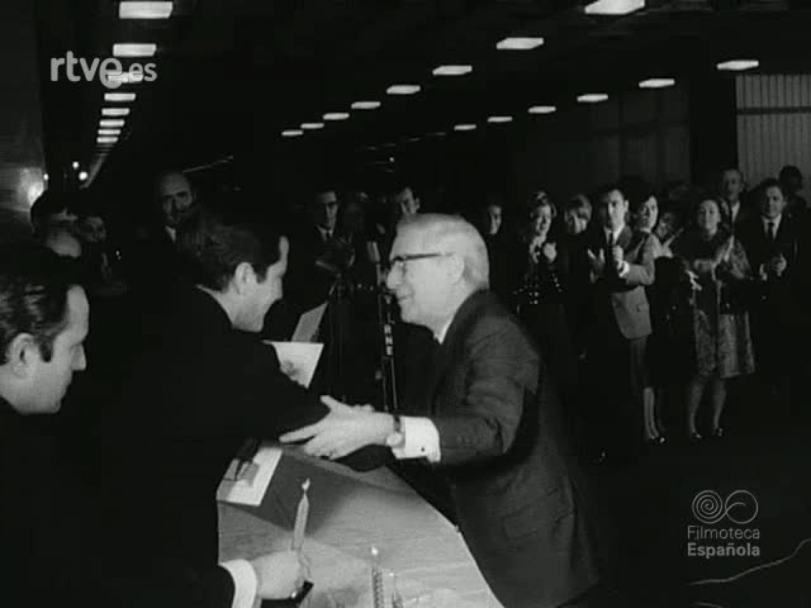 NOT N 1407 B - NO-DO | Ver