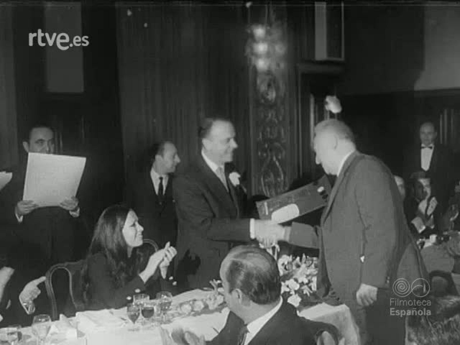 NOT N 1369 B - NO-DO | Ver