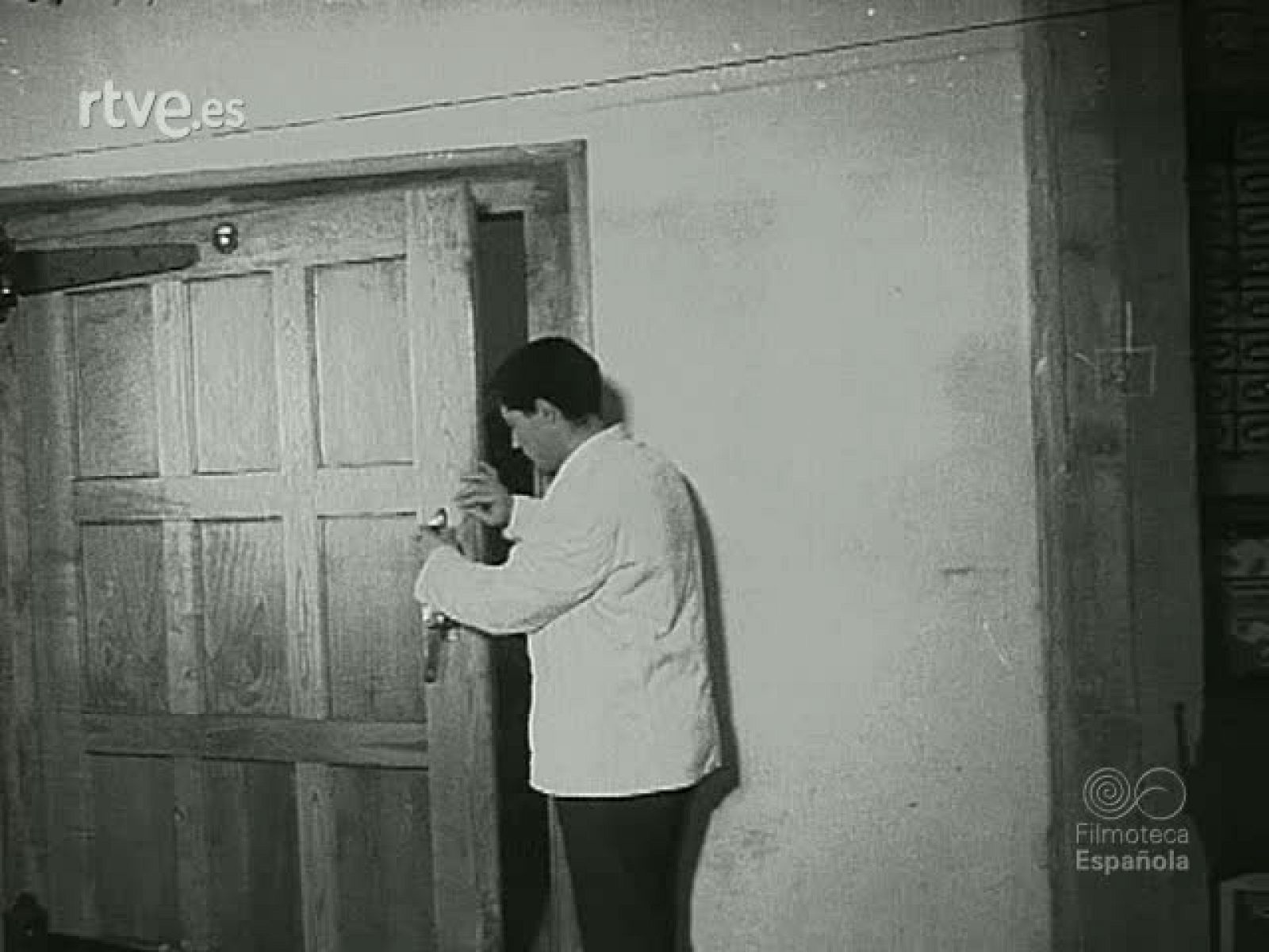 NOT N 999 B - NO-DO | Ver