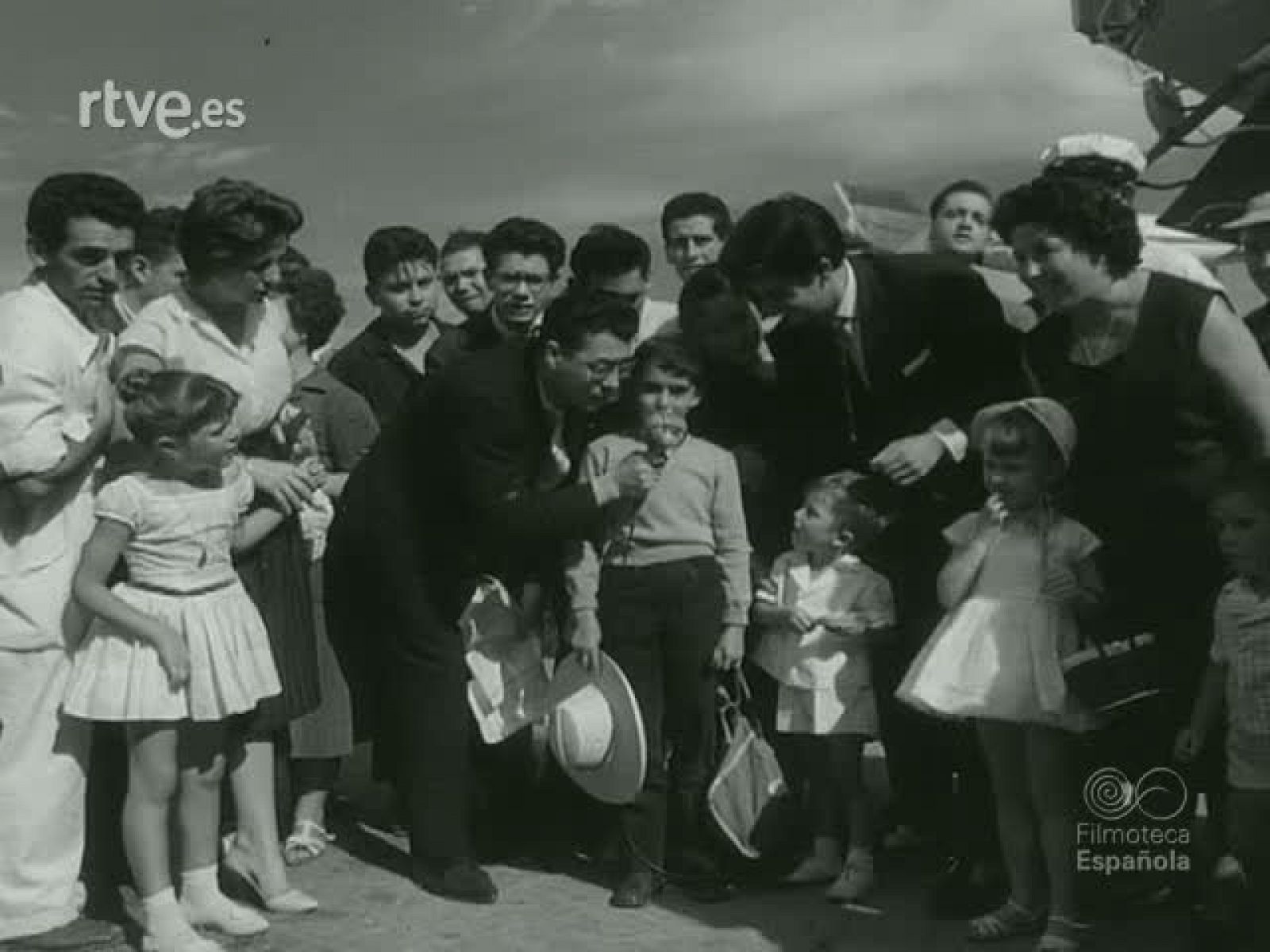 NOT N 869 A - NO-DO | Ver