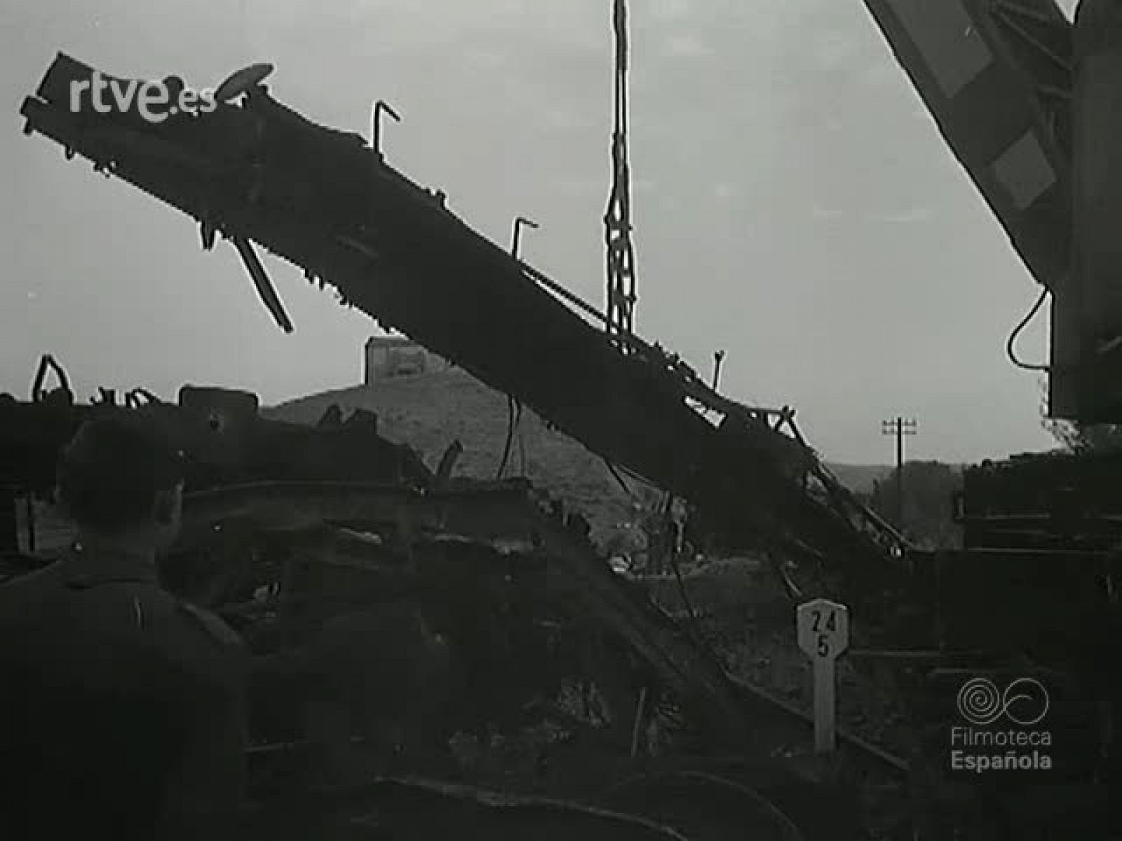 NOT N 244 B - NO-DO | Ver