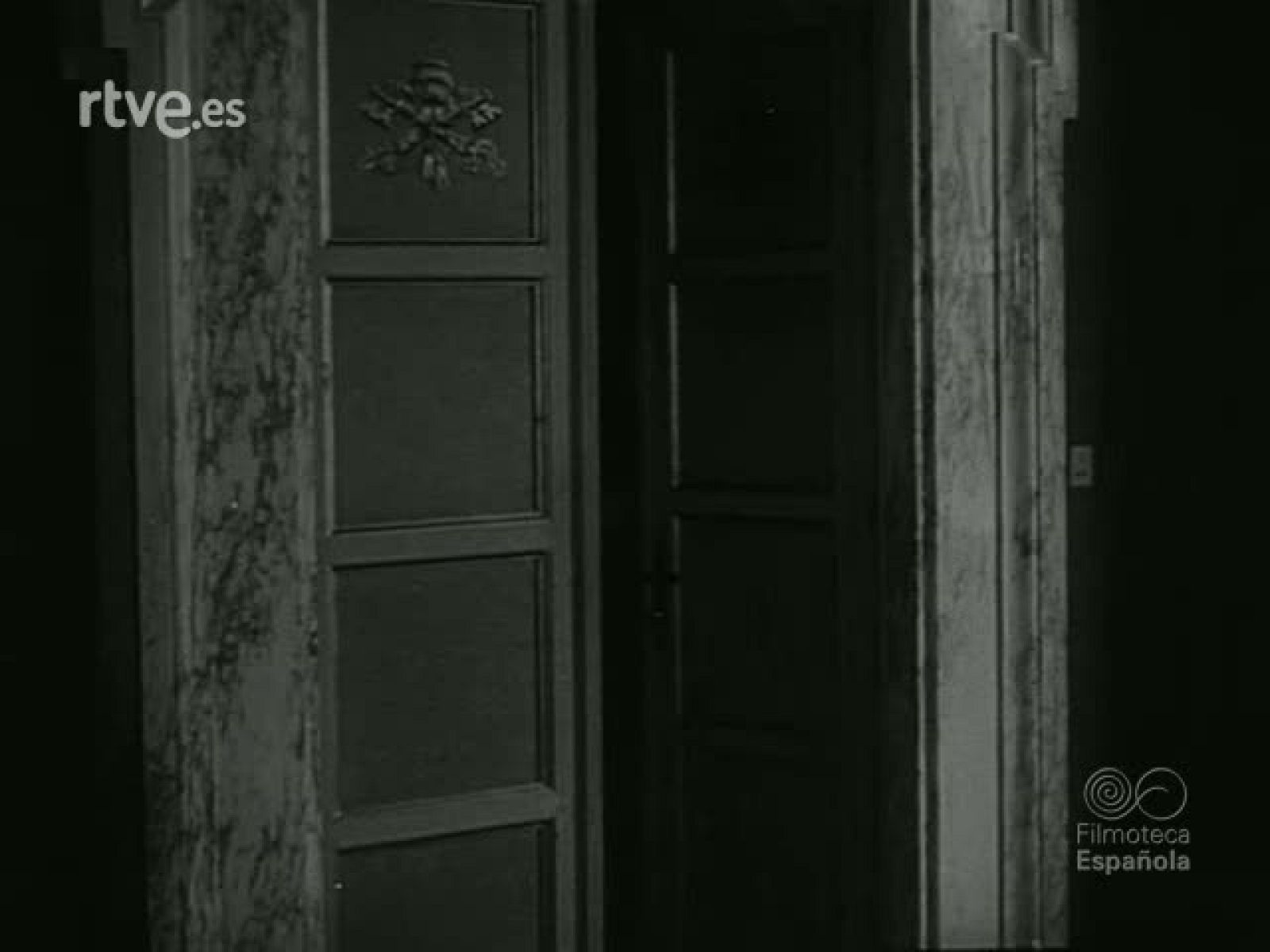 NOT N 823 B ESPECIAL PIO XII HA MUERTO - NO-DO | Ver