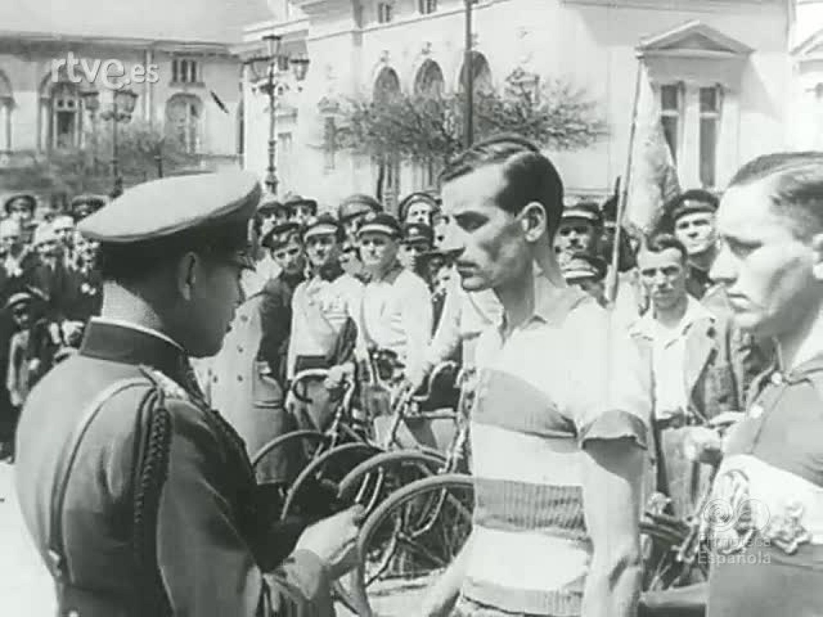 NOT N 42 B - NO-DO | Ver