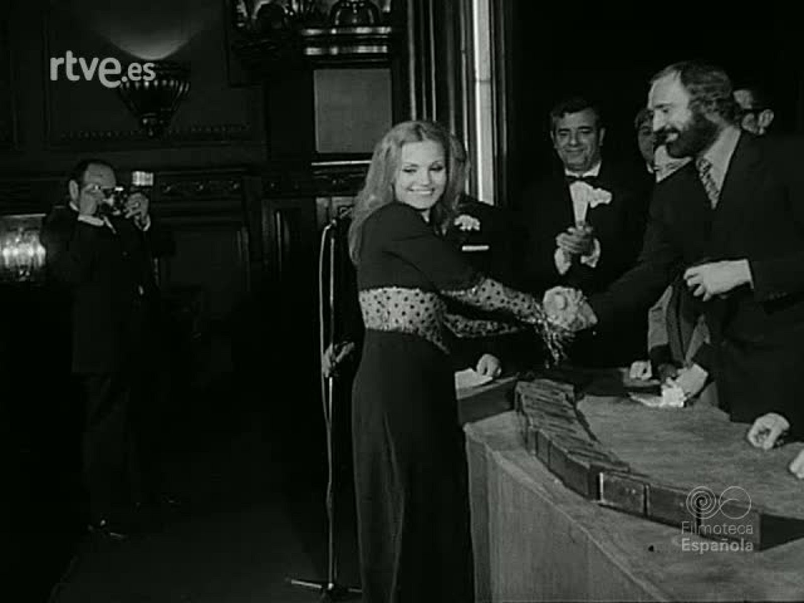 NOT N 1477 B - NO-DO | Ver