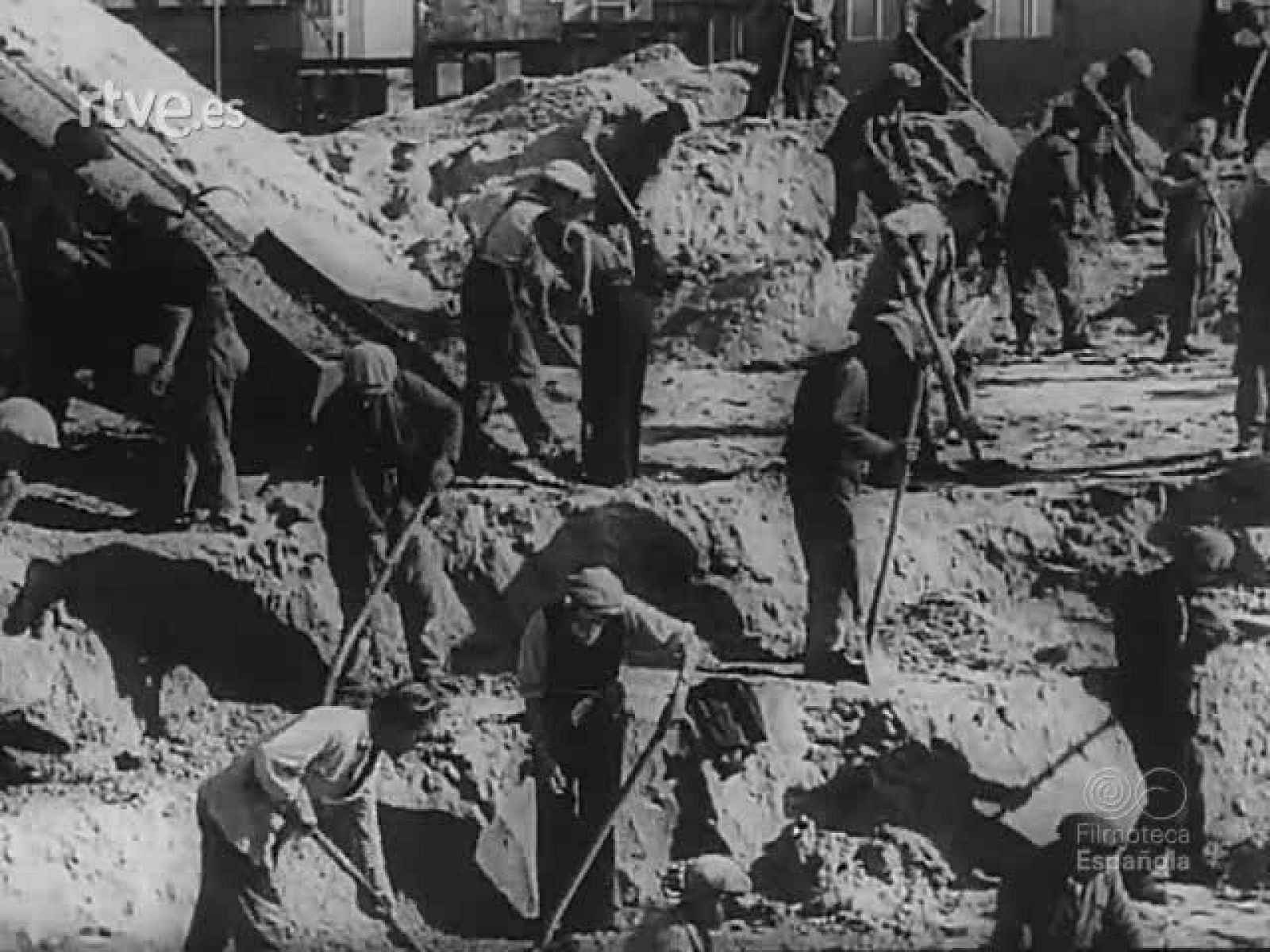 NOT N 22 B - NO-DO | Ver