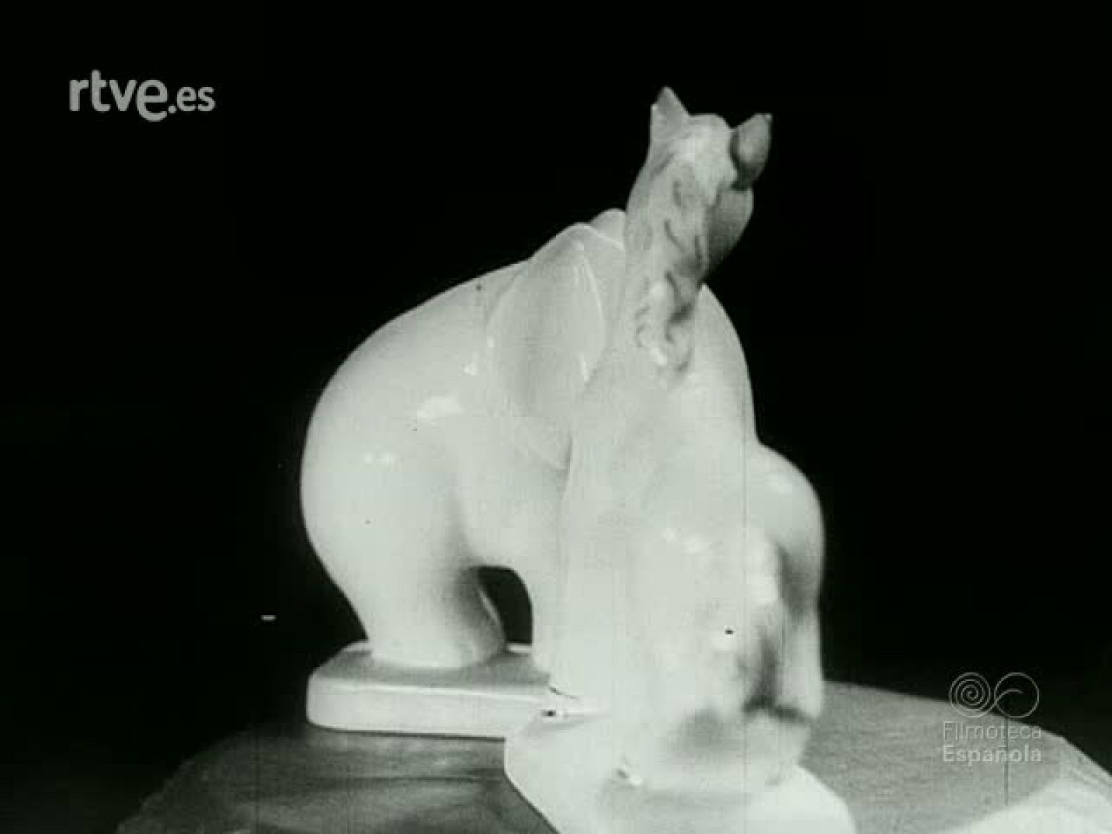 NOT N 92 B - NO-DO | Ver