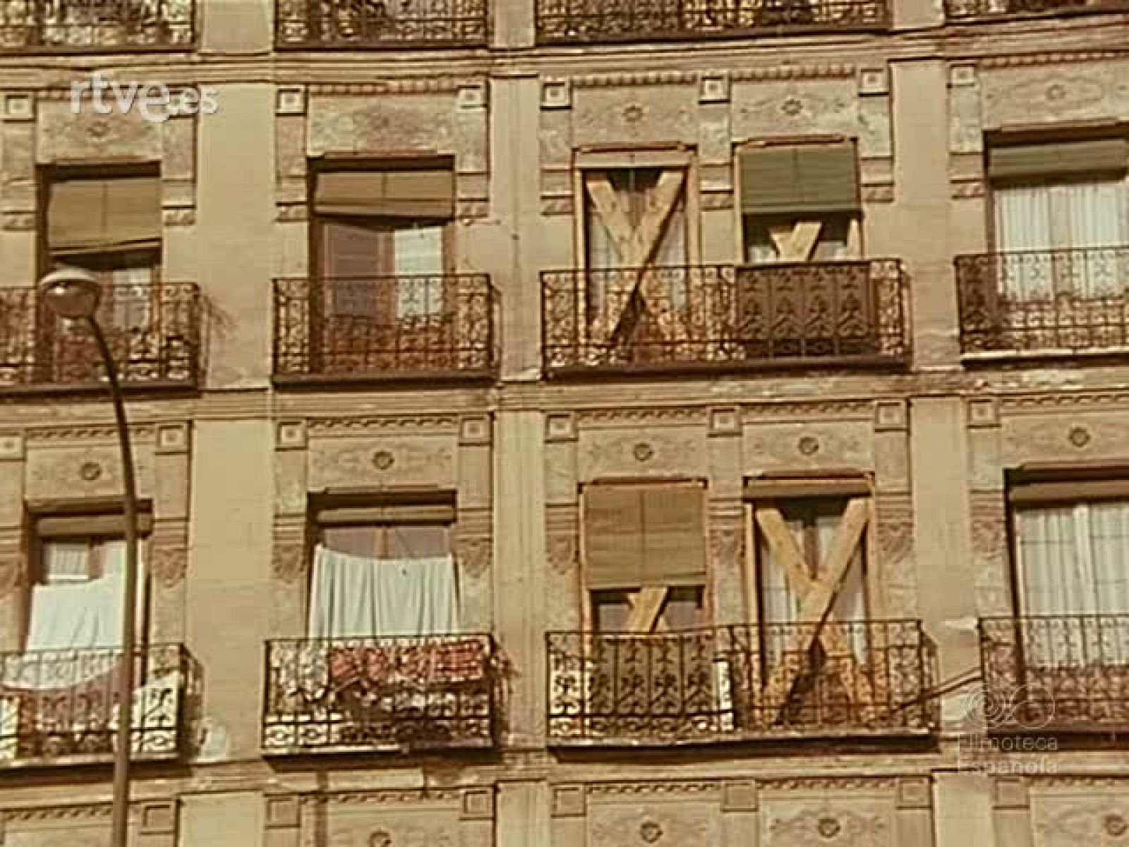 NOT N 1825 . - NO-DO | Ver