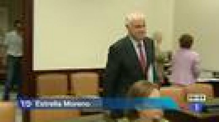 Telediario 1 - Tres ex altos cargos del Gobierno socialista comparecen en el Congreso para hablar de la reestructuración bancaria