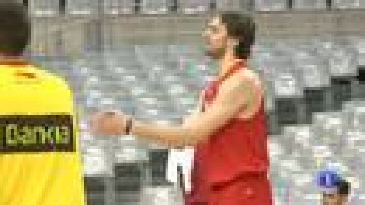 Telediario 1 - Navarro cumple 200 partidos internacionales contra EE.UU.