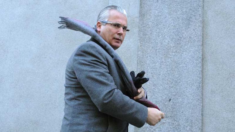 Garzón coordinará la defensa de Julian Assange