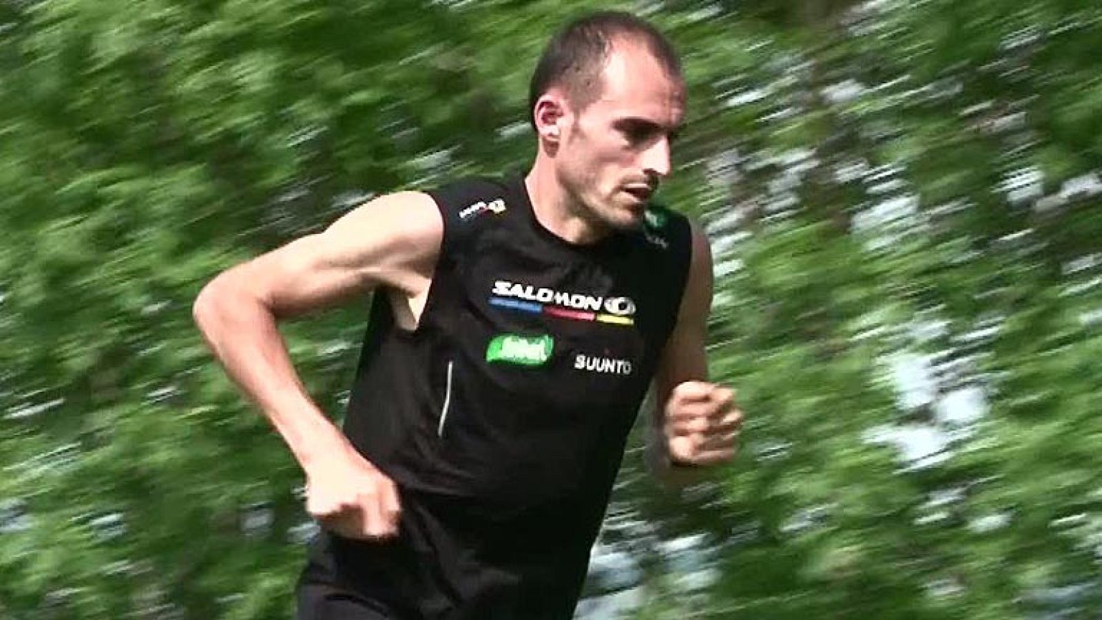 Iker Karrera, de 37 años, se ha planteado más allá de las carreras y de la victoria en Mont Blanc para 2012 un gran objetivo; recorrer en non-stop la ruta Chamonix- Zermatt, la más clásica de las que se realizan en los Alpes que discurre por dos de l