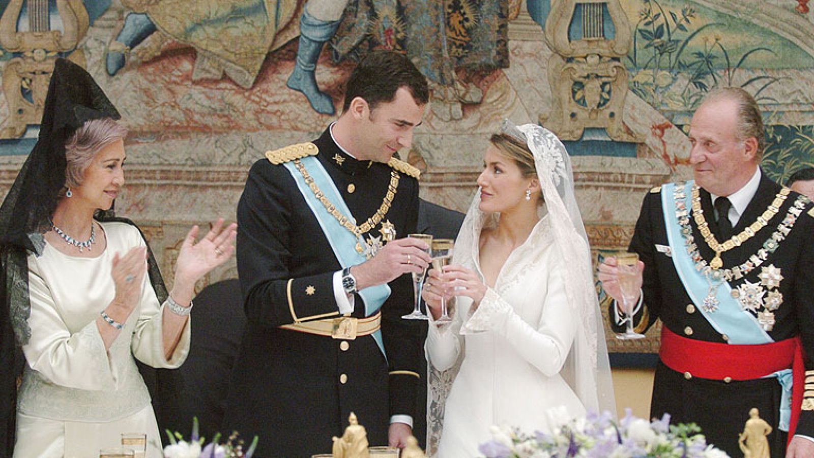 Archivo Casa Real: Resumen de la boda de los príncipes de Asturias | RTVE Play