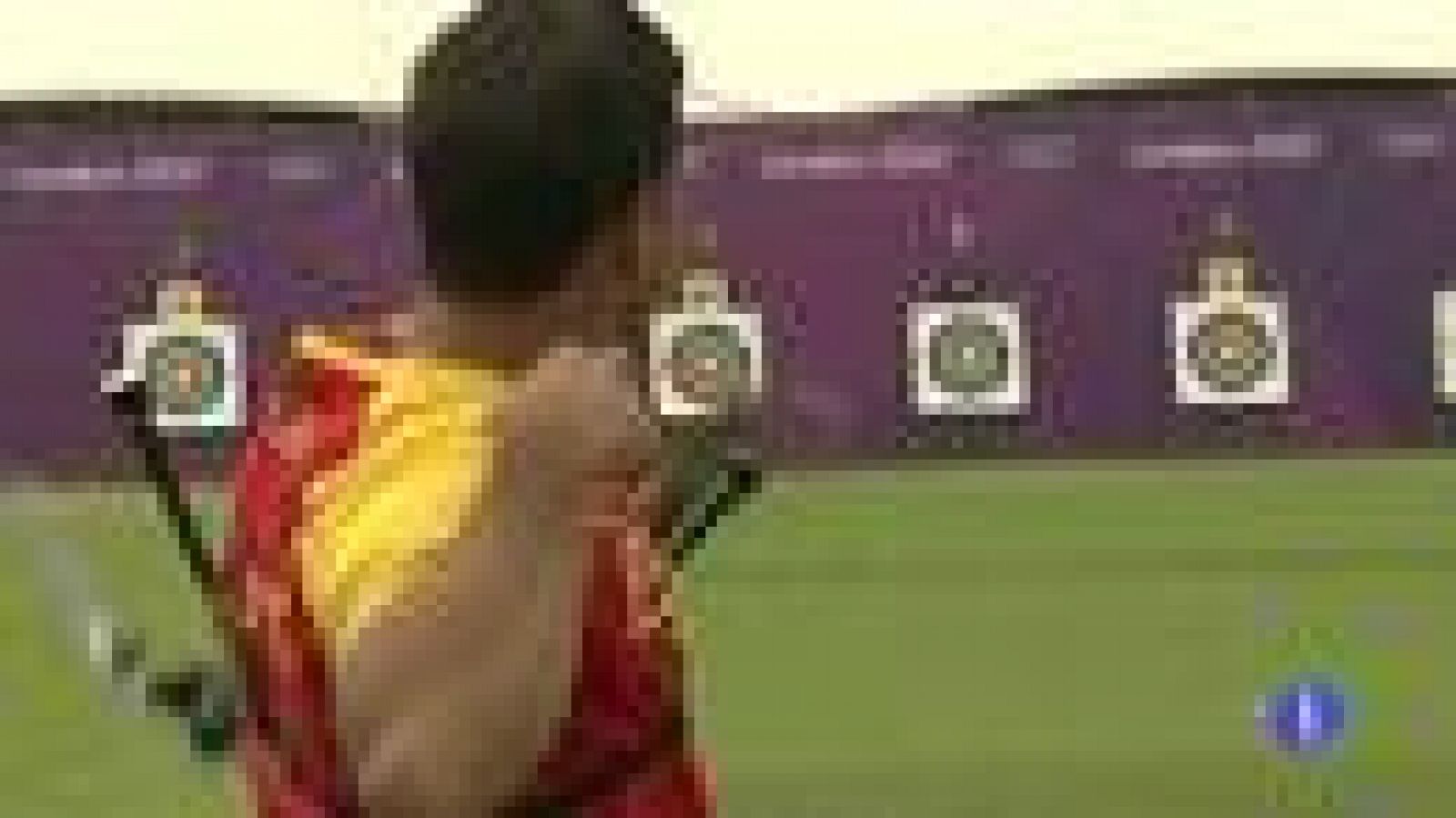 El arquero surcoreano Dong Hyun Im, clínicamente ciego, ha batido el récord del mundo de 72 flechas al liderar con 699 puntos la ronda clasificatoria de la prueba individual masculina de tiro con arco de los Juegos Olímpicos de Londres 2012.