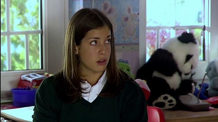 Ana y los siete - Chantajeada