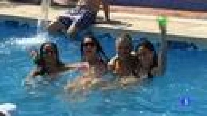 Telediario 1 - Festival Low Cost de Benidorm