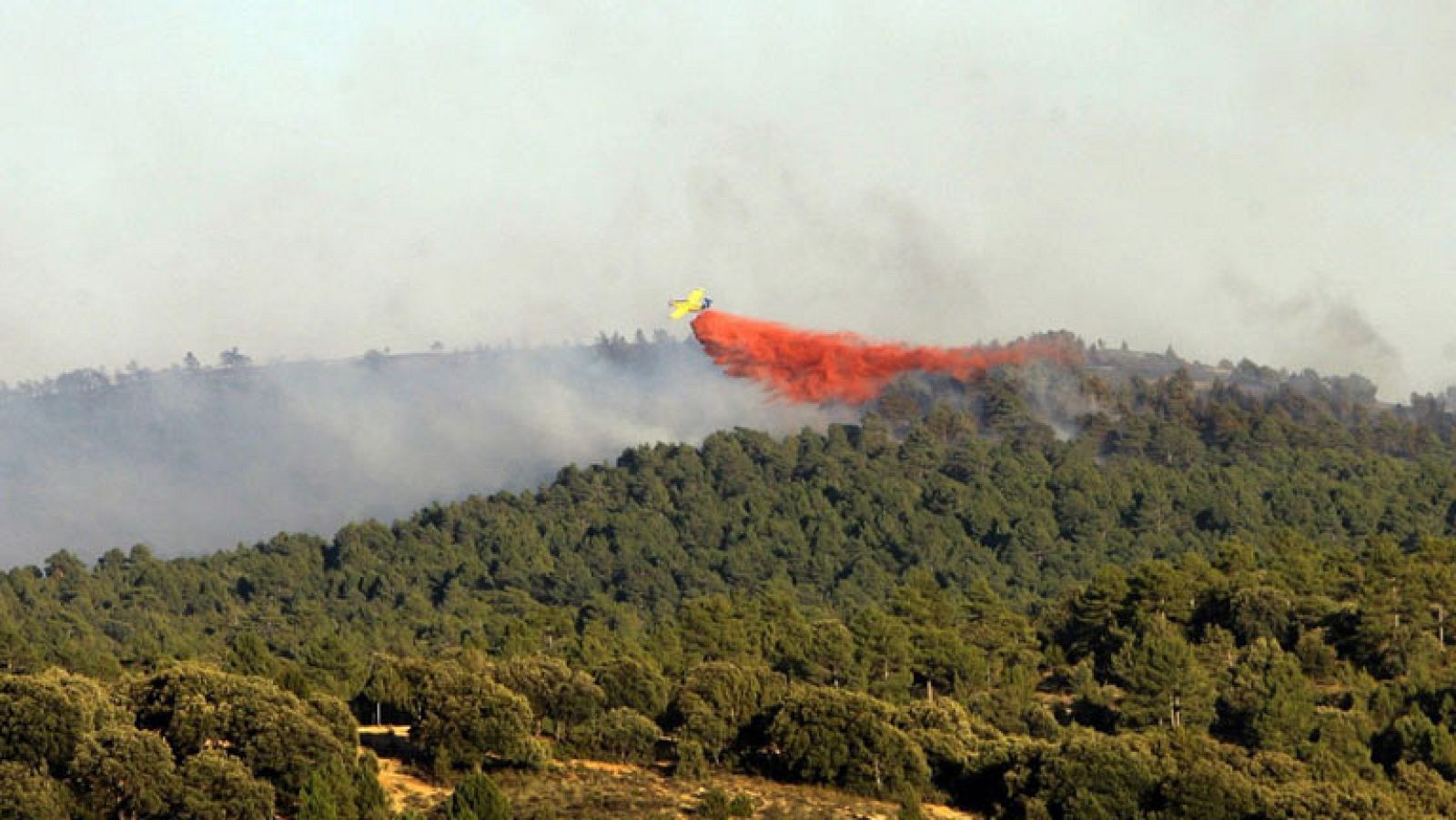 Las condiciones del viento ayudan a controlar el incendio de Guadalajara