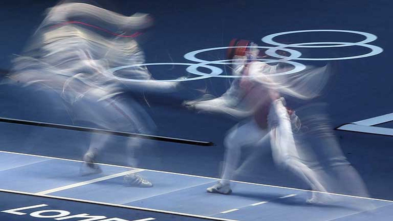 La tecnología posibilita que los Juegos Olímpicos de Londres 2012 se estén viendo como nunca a través de la televisión. Desde la cámara mátrix, hasta las 'aguadillas' de las cámaras que se usan en la prueba de salto de trampolín. Hacemos un repaso d