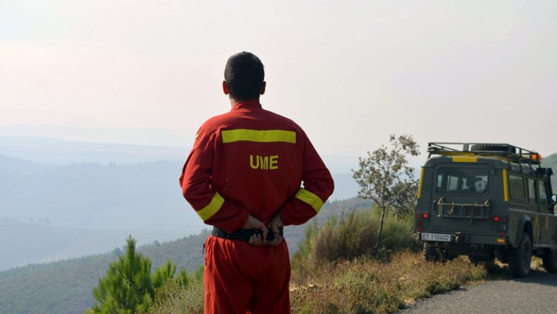Un cabo primero de la Unidad Militar de Emergencias muere en el incendio de la Sierra de Gata