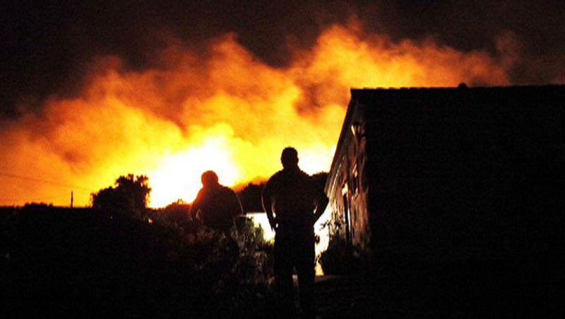 El fuego afecta a Garajonay y hay más de 600 desalojados en la isla