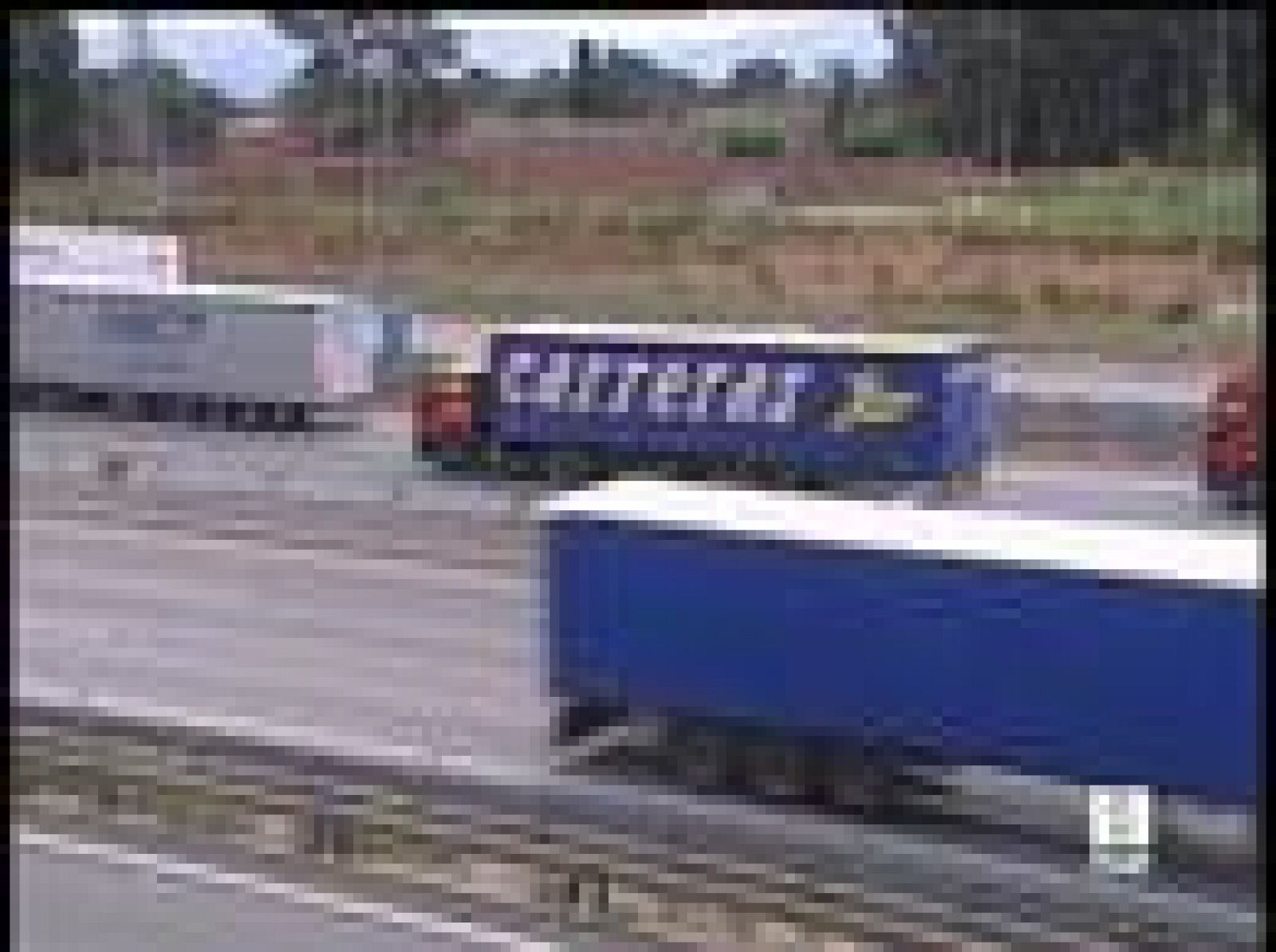 La circulación de camiones es cada vez mayor en las carreteras | Ver