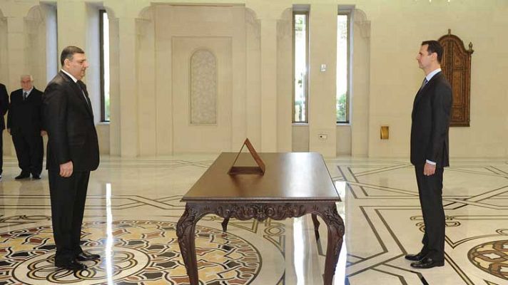 Telediario 1 - El primer ministro sirio deserta